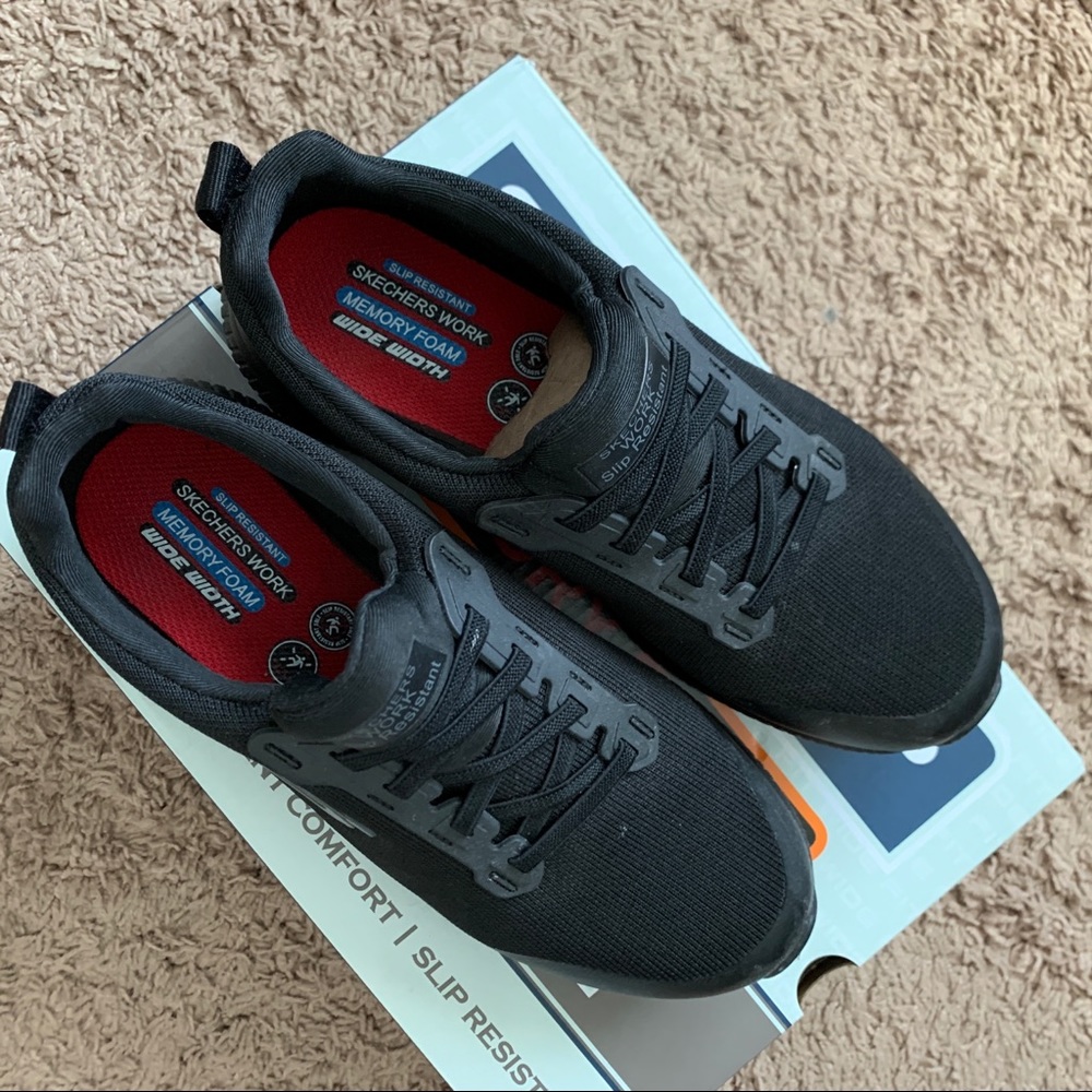 Slip resistant shoes